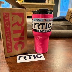 Rtic 20 ounce spill proof 🩷 hot pink 🩷 travel cup with lid insulated stainless
